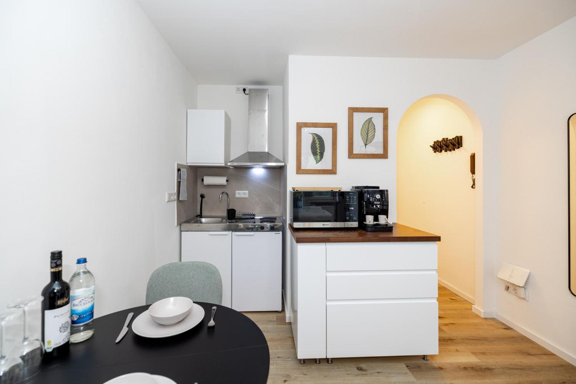 Kleines Apartment Mit Balkon Würzburg Eksteriør billede